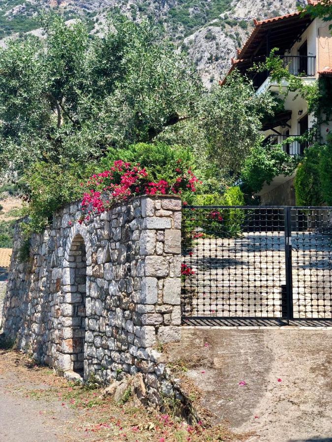 Gaia Guest House Calamata Exterior foto