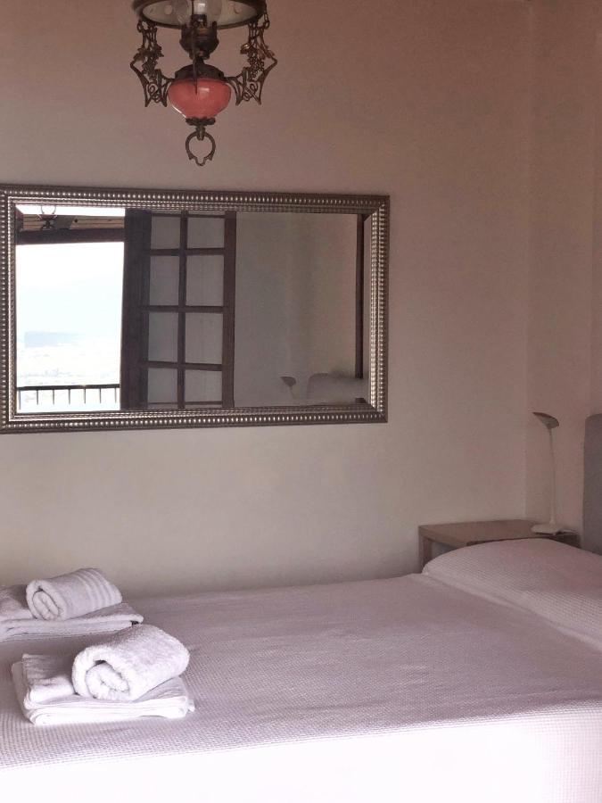 Gaia Guest House Calamata Exterior foto